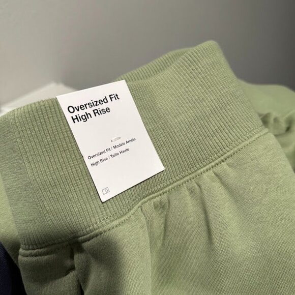 (L) NWT Nike Women's Phoenix Fleece Oversized Jogger Oil Green - Picture 3 of 4